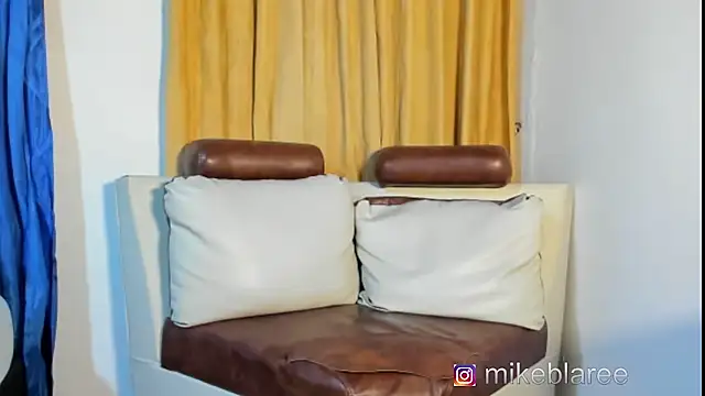 mikeblaree online show from October 21, 2025, 2:34 am