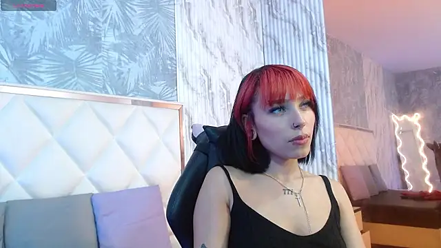 Snapshot of Issa_tay1 chatting on February 10, 2026, 3:43 am Issa tay1 online show from February 10, 2026, 3:43 am