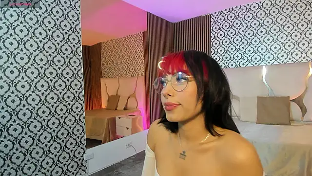 Snapshot of Issa_tay1 chatting on March 17, 2026, 3:22 am Issa tay1 online show from March 17, 2026, 3:22 am