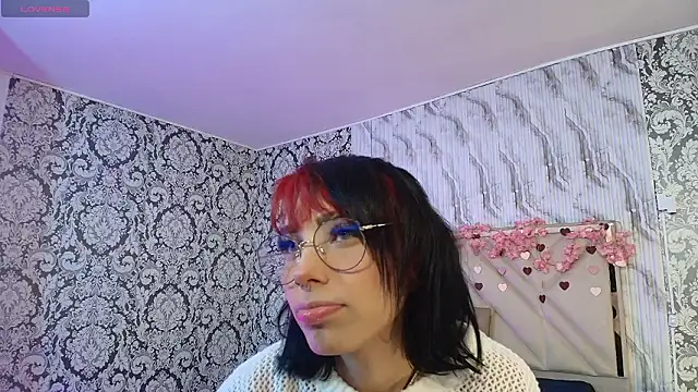 Snapshot of Issa_tay1 chatting on March 24, 2026, 3:22 am Issa tay1 online show from March 24, 2026, 3:22 am