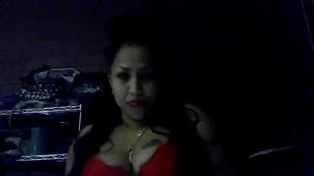 Snapshot of SweetSexyLatina chatting on April 10, 2026, 5:28 pm SweetSexyLatina online show from April 10, 2026, 5:28 pm