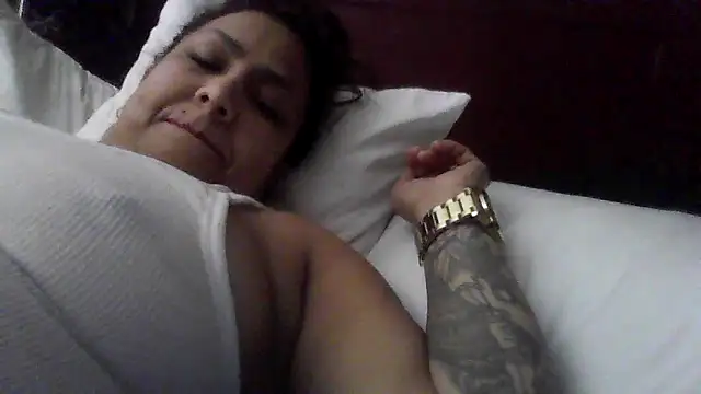 SweetSexyLatina online show from May 22, 2026, 12:00 pm