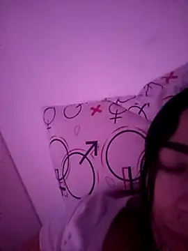 kimbadazz online show from February 17, 2025, 8:58 pm