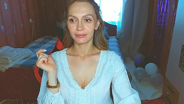Snapshot of Lady_Sunshine_ chatting on July 15, 2026, 6:07 am Lady Sunshine online show from July 15, 2026, 6:07 am