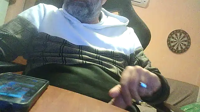 Snapshot of lanata chatting on February 7, 2025, 6:02 pm lanata online show from February 7, 2025, 6:02 pm