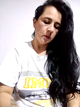 Snapshot of Alanna_11 chatting on October 25, 2025, 5:15 am Alanna 11 online show from October 25, 2025, 5:15 am