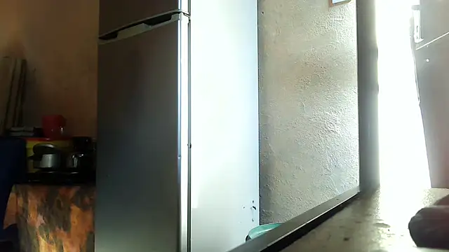 01applebottom online show from October 19, 2025, 6:25 am