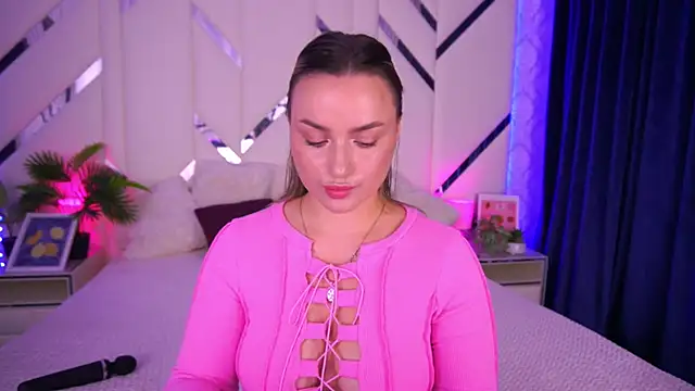 Snapshot of LindsieGreyy chatting on October 11, 2025, 7:29 am LindsieGreyy online show from October 11, 2025, 7:29 am