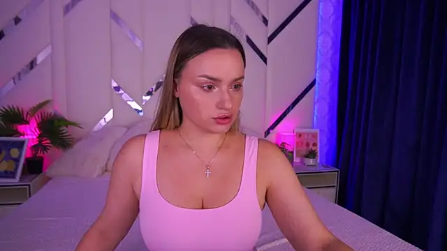 Snapshot of LindsieGreyy chatting on October 14, 2025, 7:20 am LindsieGreyy online show from October 14, 2025, 7:20 am