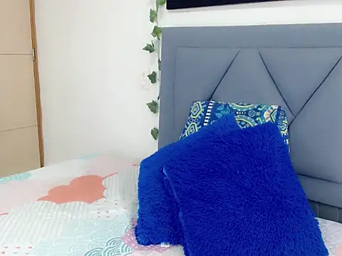 Snapshot of dominic_00 chatting on October 2, 2025, 8:49 pm dominic 00 online show from October 2, 2025, 8:49 pm