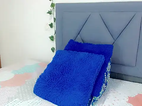 Snapshot of dominic_00 chatting on October 3, 2025, 7:55 pm dominic 00 online show from October 3, 2025, 7:55 pm