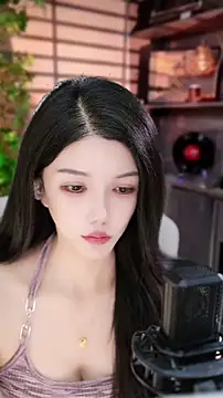 Snapshot of vv-77 chatting on September 19, 2025, 5:13 pm vv-77 online show from September 19, 2025, 5:13 pm