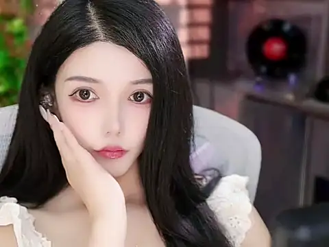 Snapshot of vv-77 chatting on September 22, 2025, 2:19 pm vv-77 online show from September 22, 2025, 2:19 pm