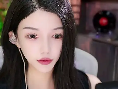 Snapshot of vv-77 chatting on September 25, 2025, 3:16 pm vv-77 online show from September 25, 2025, 3:16 pm