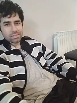 danicrux online show from February 26, 2025, 11:37 pm