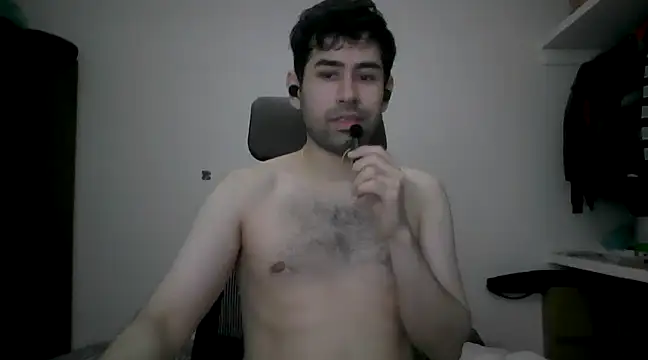 danicrux online show from March 4, 2025, 9:29 am