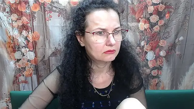 Miroslava Happi online show from May 11, 2026, 5:46 am
