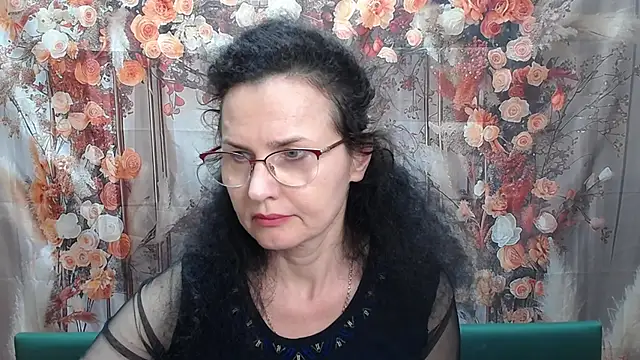 Miroslava Happi online show from May 11, 2026, 2:45 pm