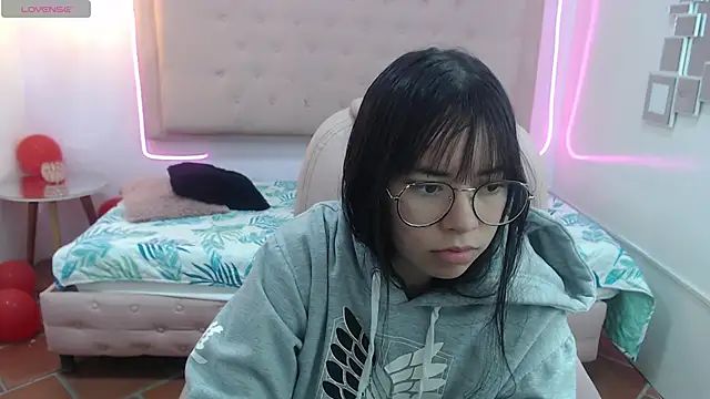 Snapshot of honnielane chatting on February 19, 2025, 12:22 pm honnielane online show from February 19, 2025, 12:22 pm