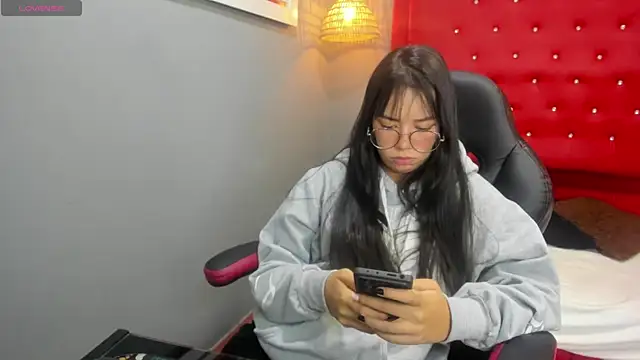 Snapshot of honnielane chatting on March 17, 2025, 3:29 pm honnielane online show from March 17, 2025, 3:29 pm