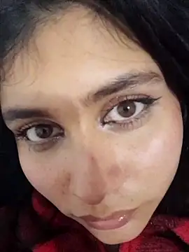 Snapshot of CHLOE_ISABELL chatting on March 13, 2025, 10:32 pm CHLOE ISABELL online show from March 13, 2025, 10:32 pm