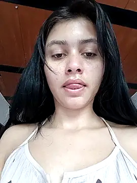 Snapshot of CHLOE_ISABELL chatting on September 28, 2025, 4:56 pm CHLOE ISABELL online show from September 28, 2025, 4:56 pm