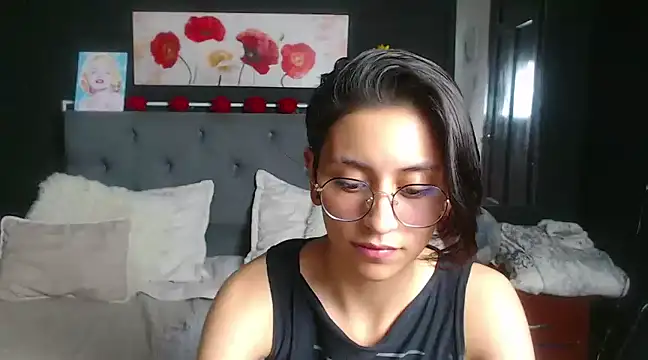 julieth garcia 1 online show from February 10, 2025, 11:55 pm