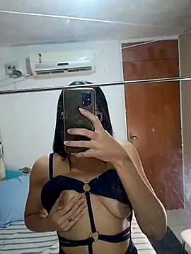 Snapshot of JuliaSalvaa chatting on March 4, 2025, 6:18 pm JuliaSalvaa online show from March 4, 2025, 6:18 pm