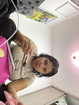 emyrose2 online show from March 2, 2025, 1:47 am