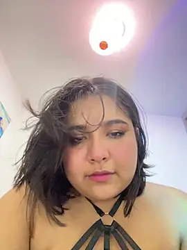 emyrose2 online show from March 6, 2025, 4:52 am