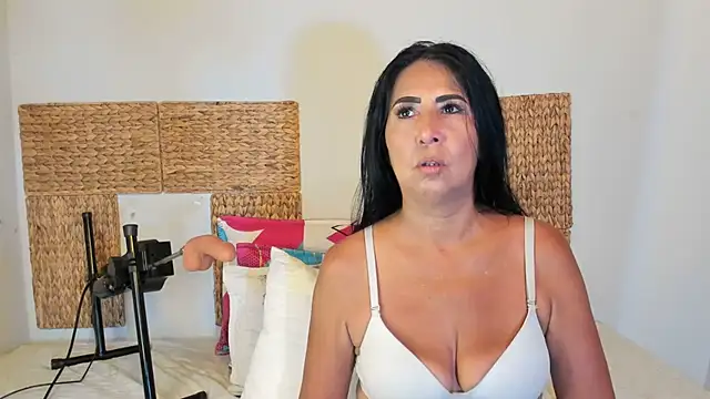 Snapshot of Jackiehmilf52 chatting on July 28, 2026, 11:26 pm Jackiehmilf52 online show from July 28, 2026, 11:26 pm
