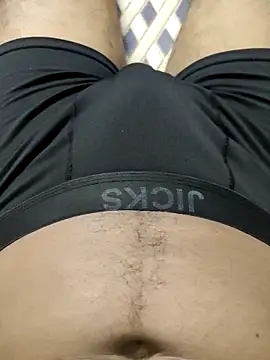 Snapshot of AarthiRaju chatting on March 1, 2025, 5:27 pm AarthiRaju online show from March 1, 2025, 5:27 pm