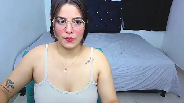 atenea 02 love online show from September 27, 2025, 11:21 pm