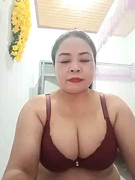 Baby-bigtits2024 online show from February 21, 2025, 1:55 pm