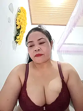 Baby-bigtits2024 online show from March 16, 2025, 1:06 pm