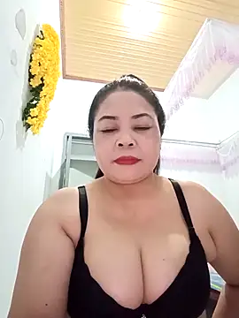 Baby-bigtits2024 online show from March 19, 2025, 12:34 pm