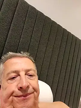 mann4u147 online show from March 3, 2026, 11:32 pm