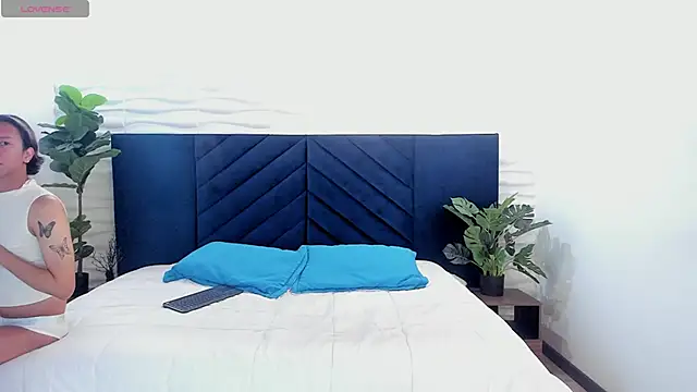 Snapshot of Georgina_Palacios_ chatting on February 24, 2025, 5:43 am Georgina Palacios  online show from February 24, 2025, 5:43 am