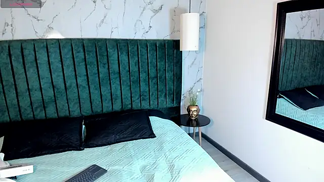 Snapshot of Georgina_Palacios_ chatting on September 17, 2025, 7:48 pm Georgina Palacios  online show from September 17, 2025, 7:48 pm