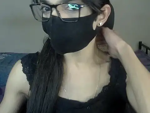 Snapshot of YourCDBitch chatting on October 6, 2025, 8:28 pm YourCDBitch online show from October 6, 2025, 8:28 pm