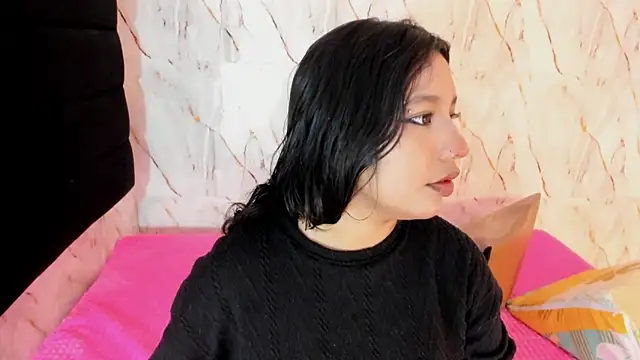 ParanoidTemptaion  online show from November 8, 2025, 12:27 pm