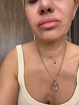 DeboraXporn online show from April 24, 2026, 7:22 am