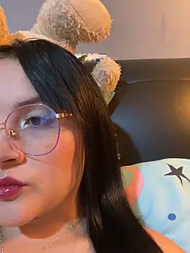 ValentinaOrtiz3 online show from September 14, 2025, 12:43 am