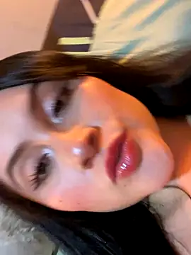 ValentinaOrtiz3 online show from September 27, 2025, 2:16 am