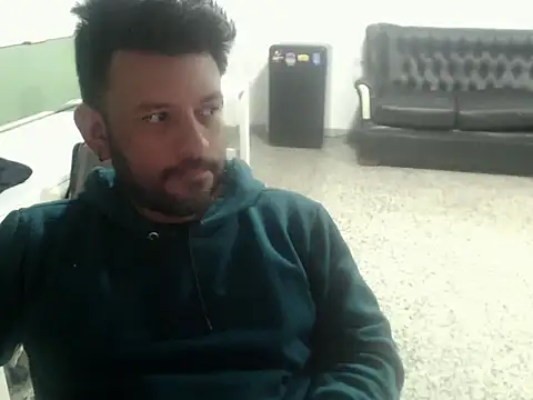 tonyglams online show from September 12, 2025, 9:26 pm