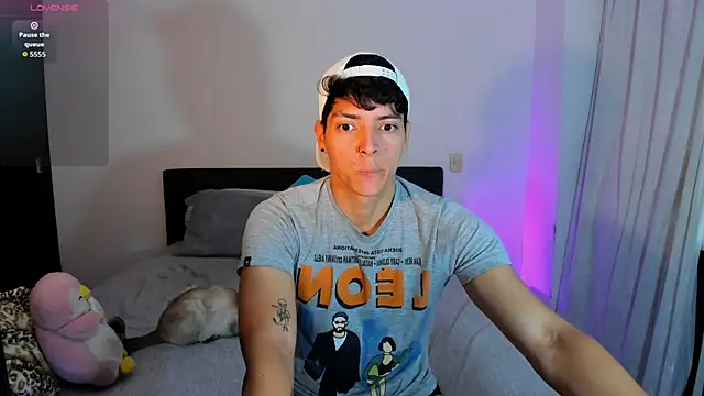 Snapshot of _JacobMiller__ chatting on October 7, 2025, 7:55 pm JacobMiller online show from October 7, 2025, 7:55 pm