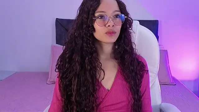 Snapshot of sara_sharma_ chatting on September 11, 2025, 1:22 pm sara sharma  online show from September 11, 2025, 1:22 pm