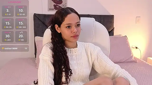 Snapshot of sara_sharma_ chatting on September 27, 2025, 3:50 pm sara sharma  online show from September 27, 2025, 3:50 pm