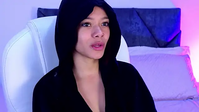 Snapshot of sara_sharma_ chatting on October 3, 2025, 2:36 pm sara sharma  online show from October 3, 2025, 2:36 pm