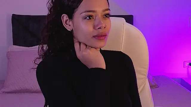 Snapshot of sara_sharma_ chatting on October 27, 2025, 2:21 pm sara sharma  online show from October 27, 2025, 2:21 pm